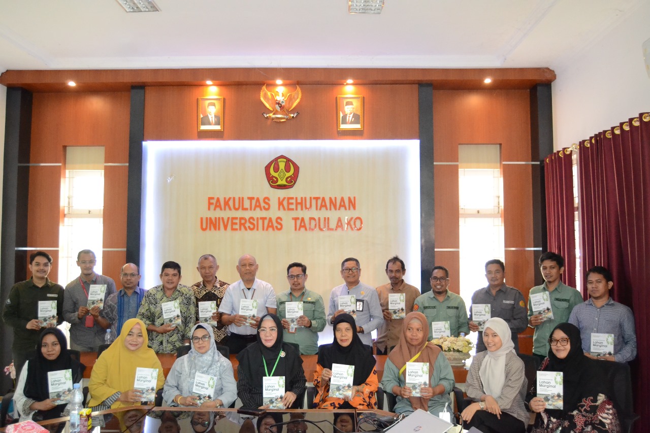 Thumbnail Tim Peneliti Fakultas Kehutanan Untad dan Mercy Corps Indonesia Luncurkan Buku Restorasi Lahan Marjinal